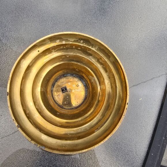 Vintage Decorative Brass Scallop Edge Pedestal Dish. Catch all Bowl - Picture 15 of 16